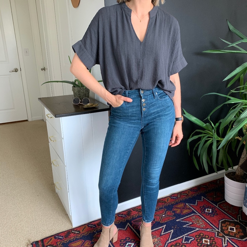 Universal Thread Gray Tee Blouse Oversized